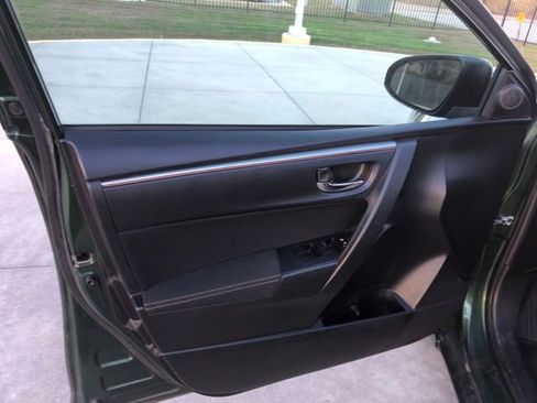 Used 2014 Toyota Corolla LE image 21