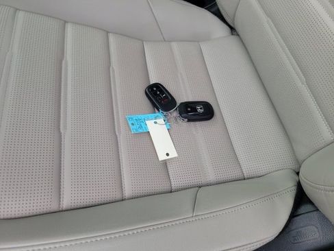 Used 2023 Honda CR-V EX-L image 14