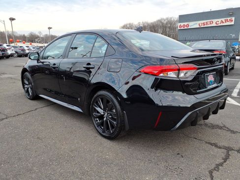 Certified 2023 Toyota Corolla SE w/ SE Premium Package image 4
