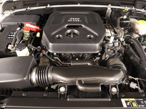 Used 2020 Jeep Wrangler Unlimited Sport S image 18