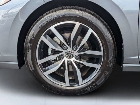 Certified 2026 Volkswagen Jetta SE FWD image 10