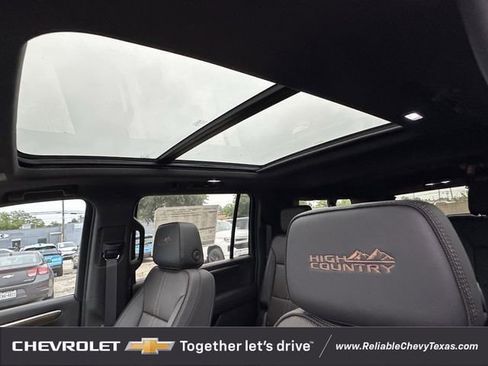 New 2026 Chevrolet Suburban High Country w/ Sun And Tow Package RWD image 24