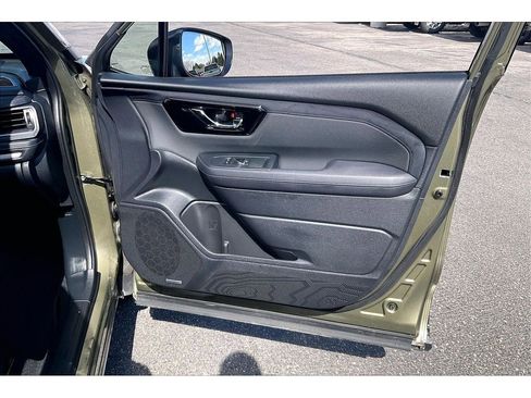 Used 2025 Subaru Forester Limited image 26