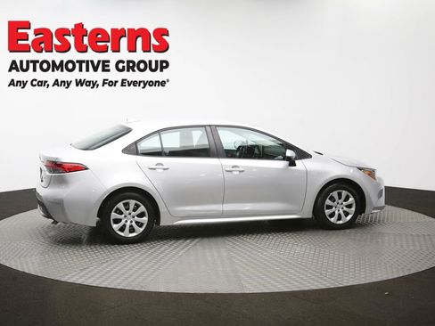 Used 2023 Toyota Corolla LE image 43