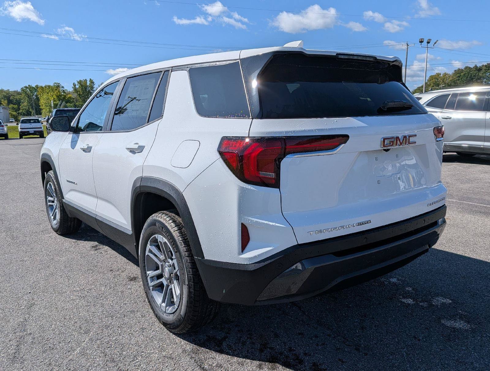 New 2027 GMC Terrain Elevation AWD/4WD image 7