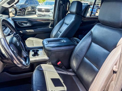 Used 2021 Chevrolet Tahoe Z71 w/ Rear Media and Nav Package AWD/4WD image 9