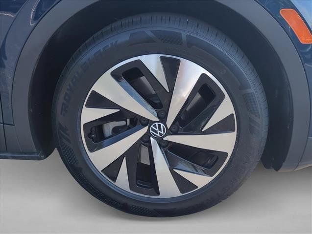 Used 2023 Volkswagen ID.4 2WD image 4