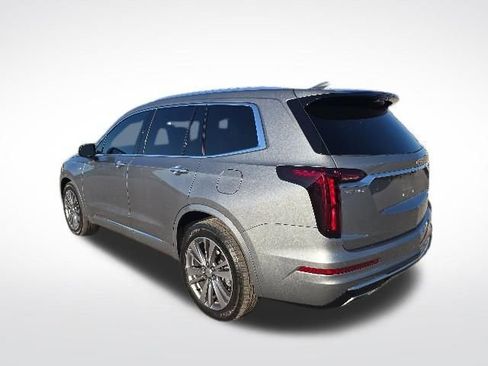 Used 2024 Cadillac XT6 Premium Luxury FWD image 5