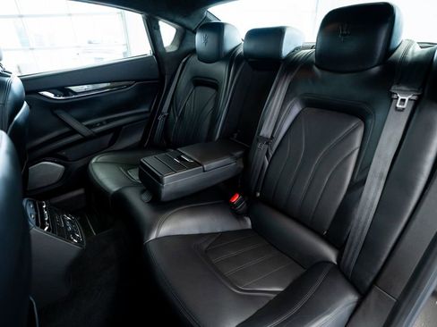 Used 2014 Maserati Quattroporte GTS RWD image 47