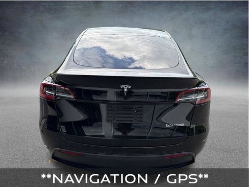 Used 2022 Tesla Model Y Performance AWD/4WD image 4