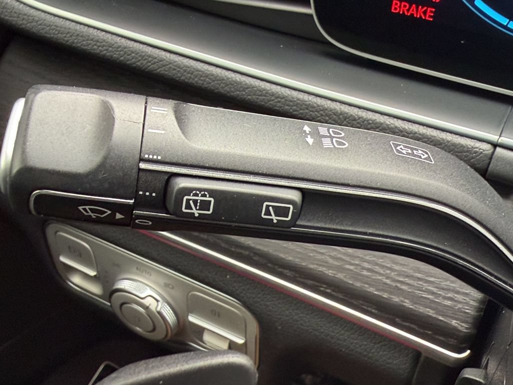 Used 2023 Mercedes-Benz GLE 350 4MATIC image 23