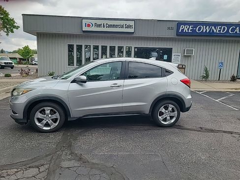 Used 2016 Honda HR-V EX image 1
