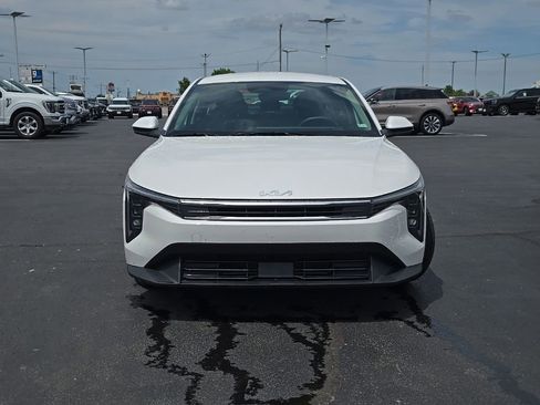 Used 2025 Kia K4 FWD image 48