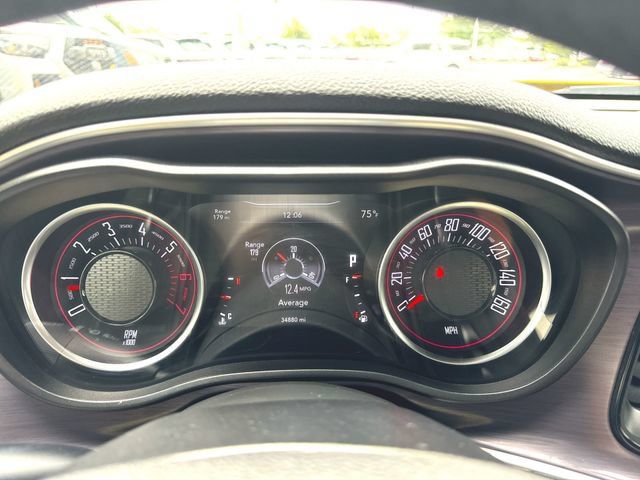 Used 2018 Dodge Challenger R/T w/ Driver Convenience Group RWD image 11