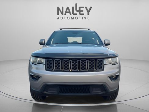 Used 2018 Jeep Grand Cherokee Laredo image 9