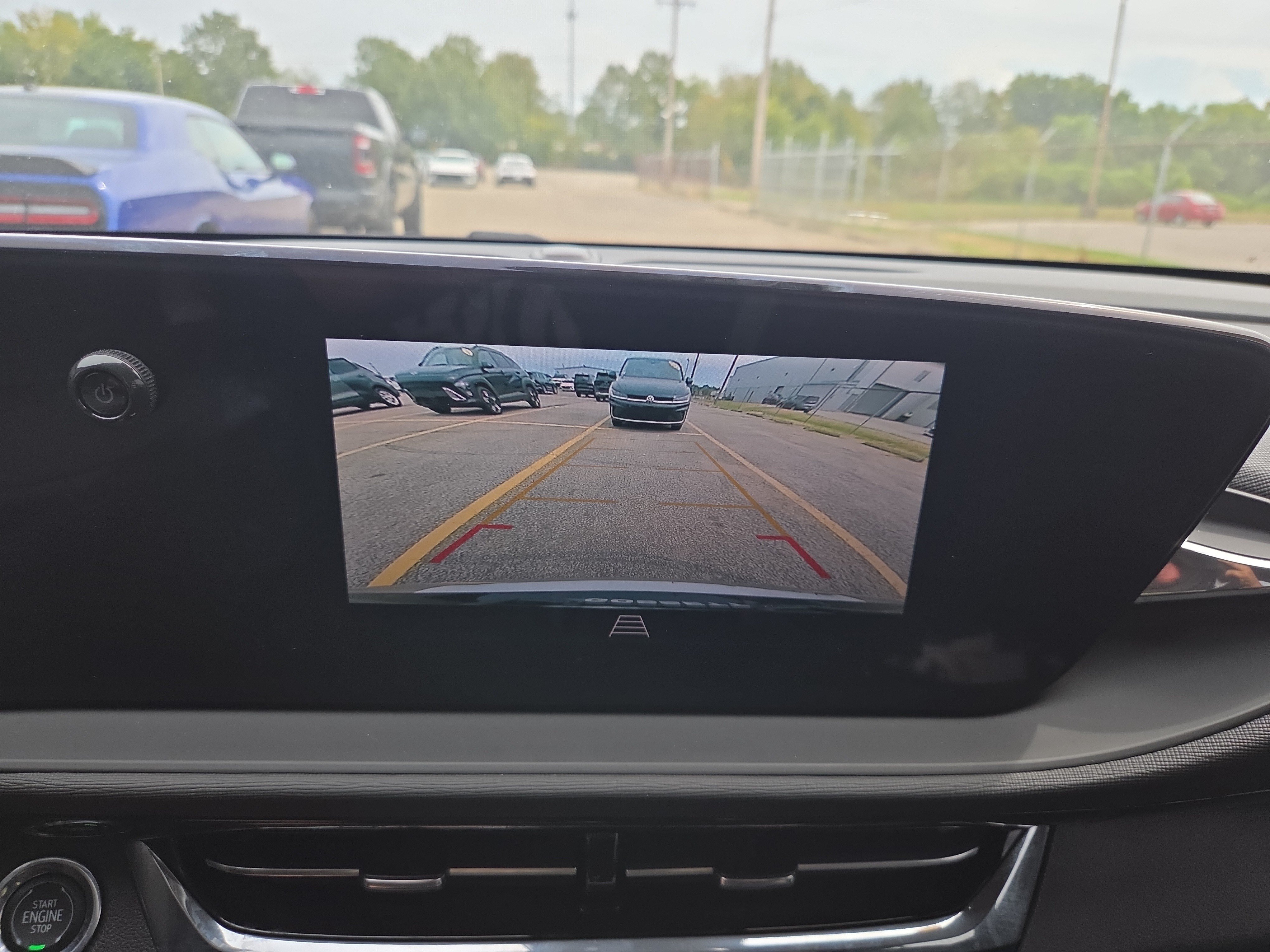 Used 2025 Buick Envista Avenir FWD image 13