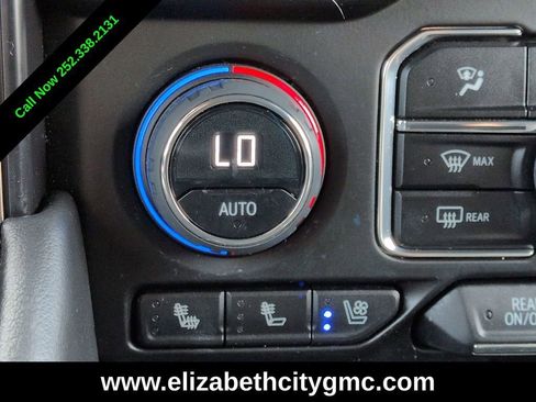 Used 2023 Chevrolet Suburban High Country image 34