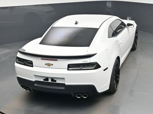 Used 2014 Chevrolet Camaro SS w/ SS Performance Package image 29