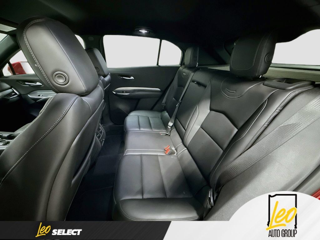 Used 2021 Cadillac XT4 Premium Luxury AWD/4WD image 25