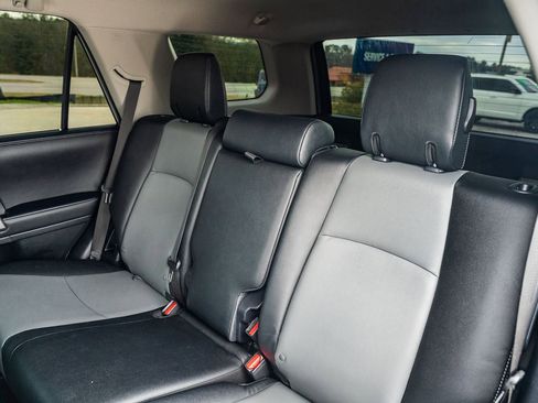 Used 2022 Toyota 4Runner SR5 Premium image 19