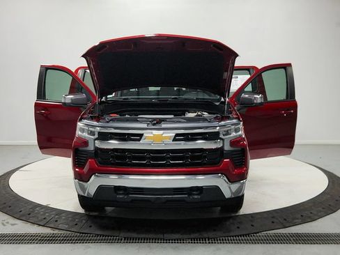 Used 2023 Chevrolet Silverado 1500 LT AWD/4WD image 11