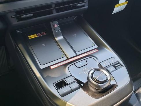New 2026 Subaru Uncharted AWD image 17