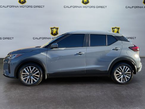 Used 2024 Nissan Kicks SV image 8