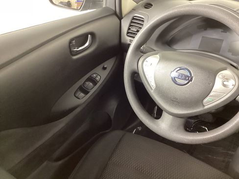 Used 2017 Nissan Leaf S w/ Charge Package image 14