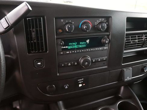 Used 2025 GMC Savana 2500 w/ Driver Convenience Package RWD image 17