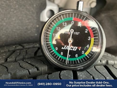 Used 2021 Lincoln Corsair FWD w/ Equipment Group 101A image 9