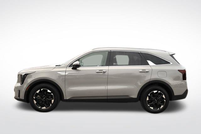 Used 2025 Kia Sorento S w/ Panoramic Sunroof Package FWD image 7