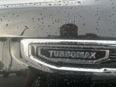 New 2026 GMC Sierra 1500 SLE image 10