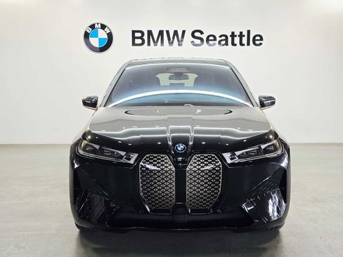Used 2025 BMW iX M60 image 6