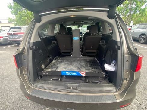 Used 2019 Honda Odyssey Elite image 18