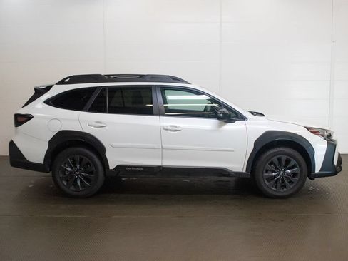 Used 2024 Subaru Outback Onyx Edition AWD/4WD image 3