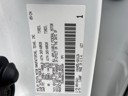 Used 2025 Toyota Sequoia Limited w/ Tow Technology Package image 25