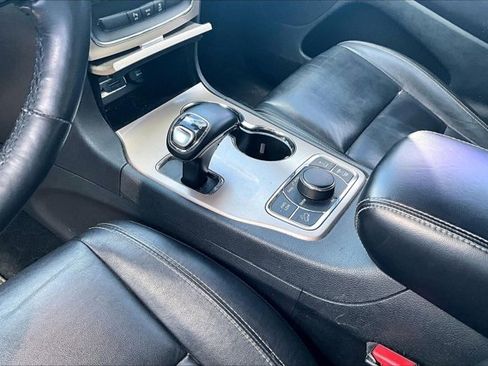 Used 2014 Jeep Grand Cherokee Limited image 18