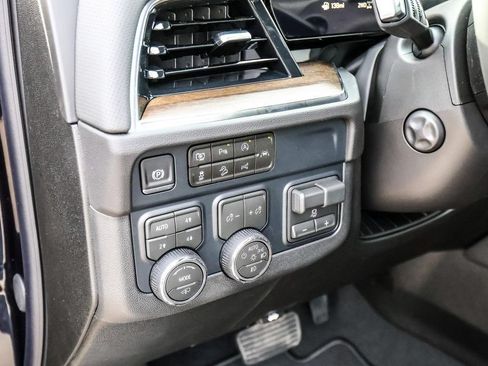 New 2026 Chevrolet Suburban High Country AWD/4WD image 33