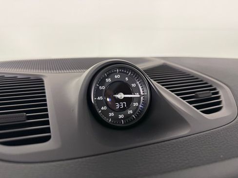 New 2025 Porsche Cayenne Coupe image 29