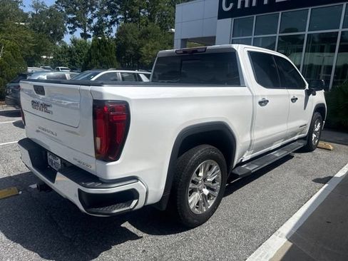 Used 2021 GMC Sierra 1500 Denali w/ Technology Package AWD/4WD image 5