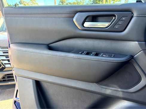 New 2026 Nissan Armada SL image 21