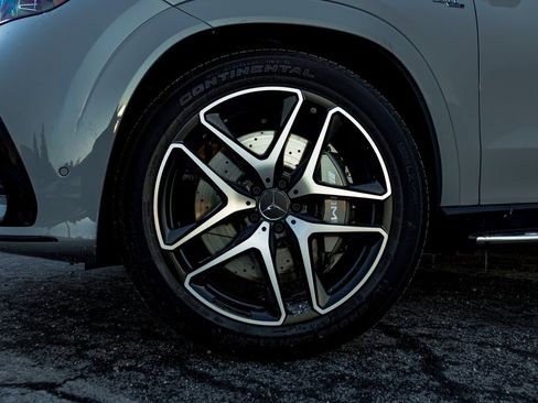 New 2026 Mercedes-Benz GLE 53 AMG 4MATIC image 2