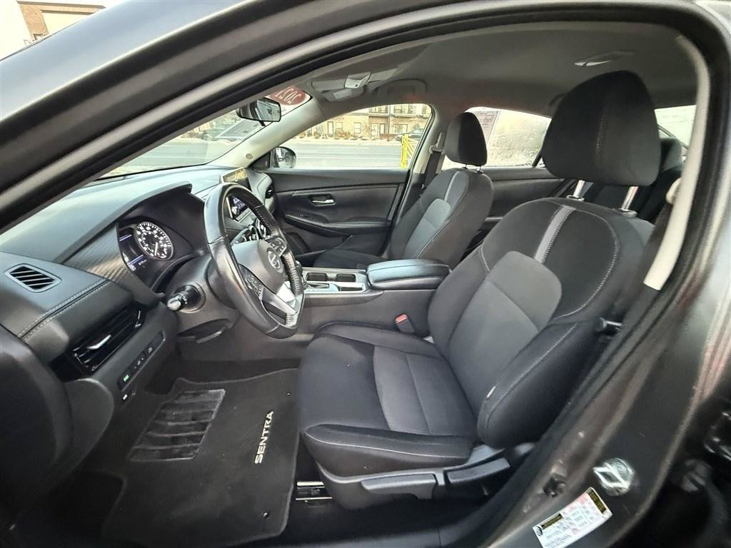 Used 2021 Nissan Sentra SV FWD image 14