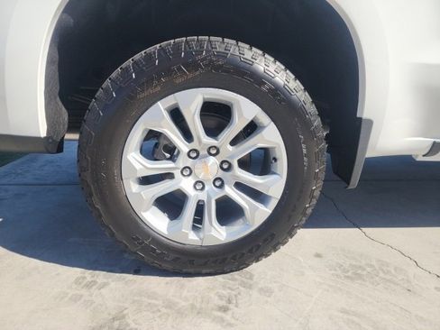 New 2026 Chevrolet Silverado 1500 LTZ w/ Z71 Off-Road Package image 16