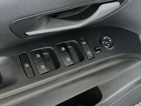 Used 2022 Hyundai Tucson SE FWD image 14