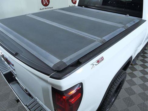 Used 2019 GMC Sierra 1500 Elevation w/ Elevation Value Package AWD/4WD image 11
