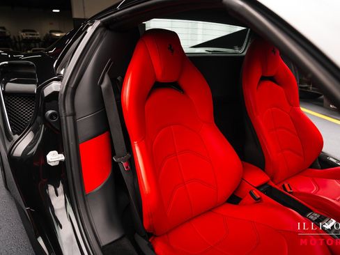 Used 2019 Ferrari 488 Spider RWD image 31