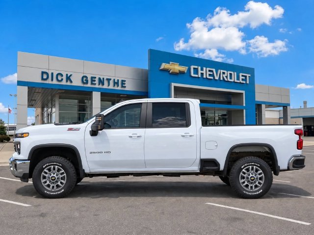 Certified 2024 Chevrolet Silverado 2500 LT w/ Convenience Package AWD/4WD image 7