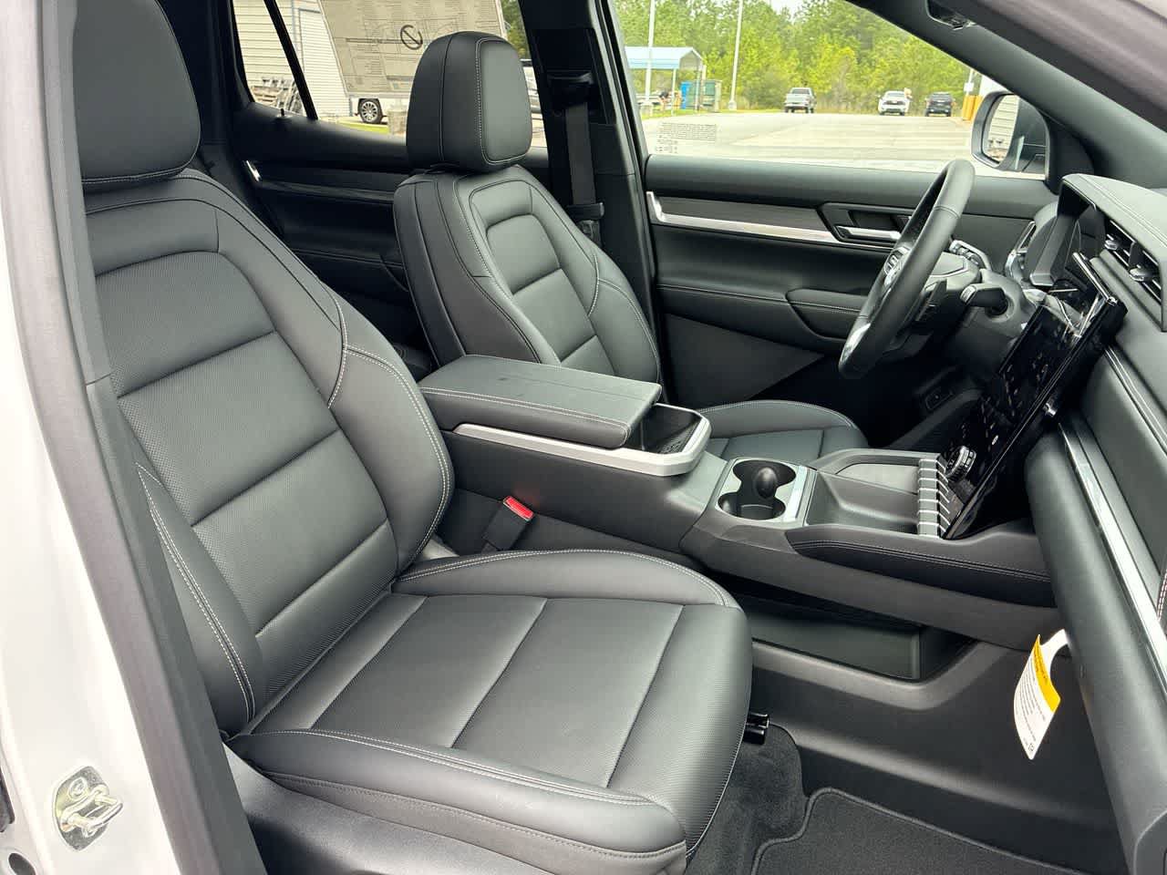 New 2027 GMC Terrain Elevation w/ Elevation Premium Package FWD image 28