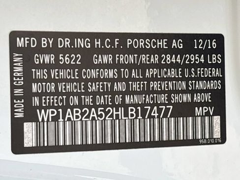 Used 2017 Porsche Macan S AWD/4WD image 34